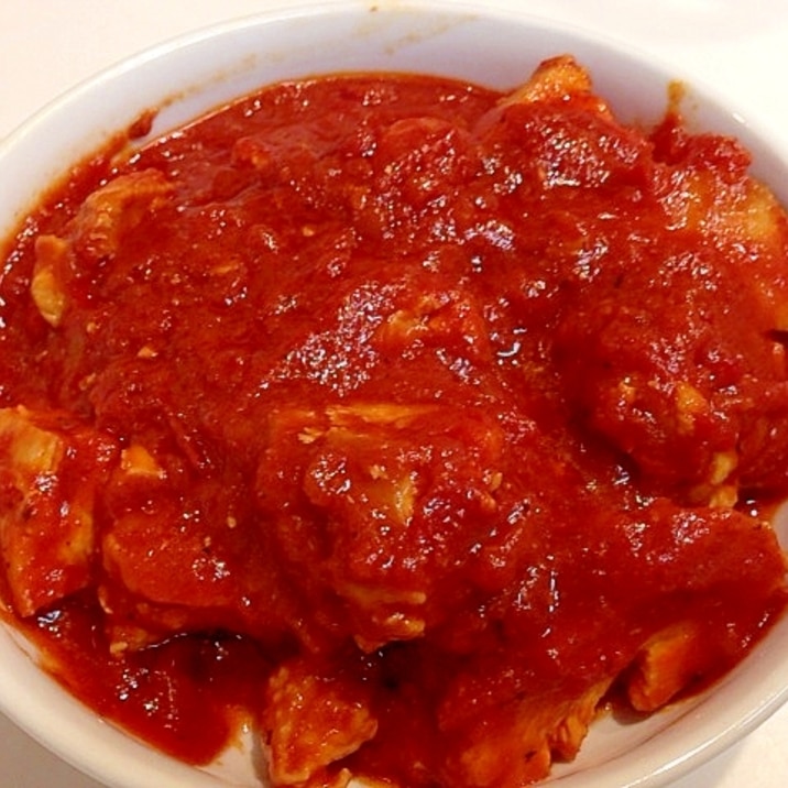 簡単ジューシー☆鶏胸肉のトマトソース煮込み